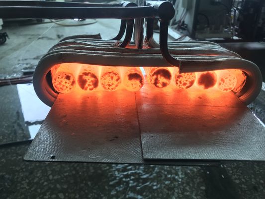 Otomatik sıcaklık kontrol sistemi ile su soğutma endüksiyon sertleştirme cihazı